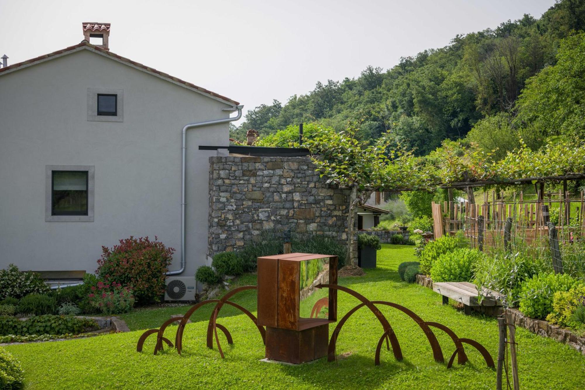 Villa Artes With Free Hot Tub & Sauna Branik Exterior photo