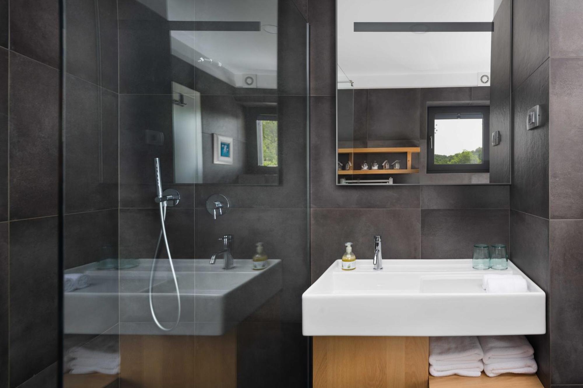 Villa Artes With Free Hot Tub & Sauna Branik Exterior photo